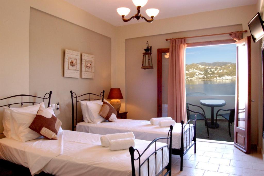 Seabreeze Hotel Ios Bagian luar foto